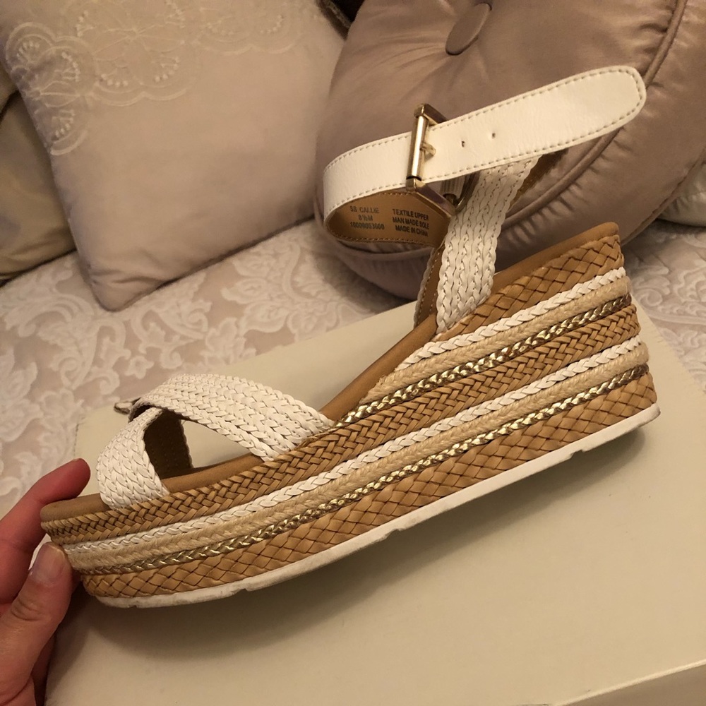 Sandal